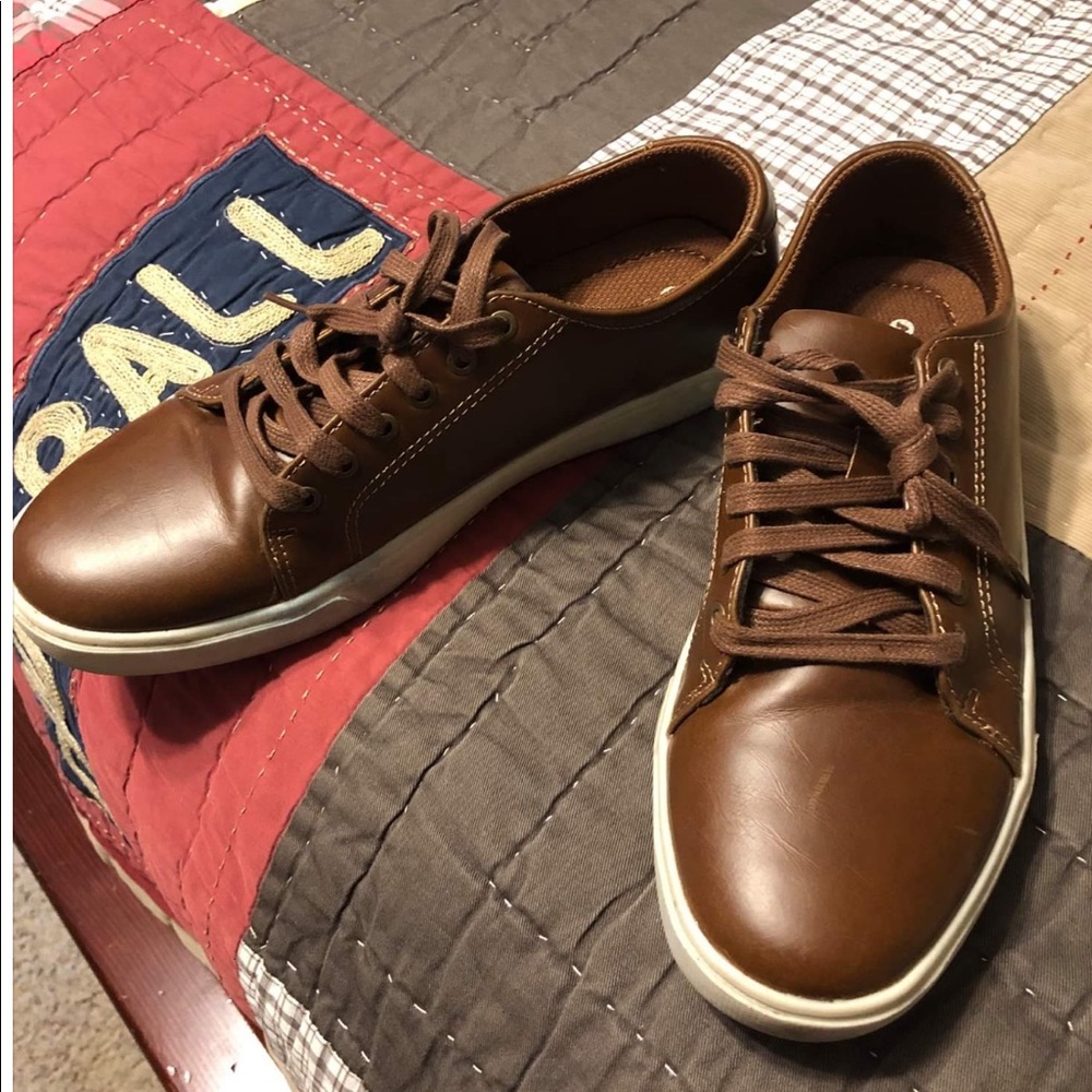 Barely worn air walks size 7.5